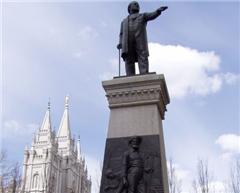 Brigham_Young_statue.jpg
