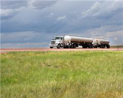 Truck_on_rural_interstate.jpg