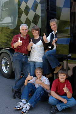 trucker-family1.jpg