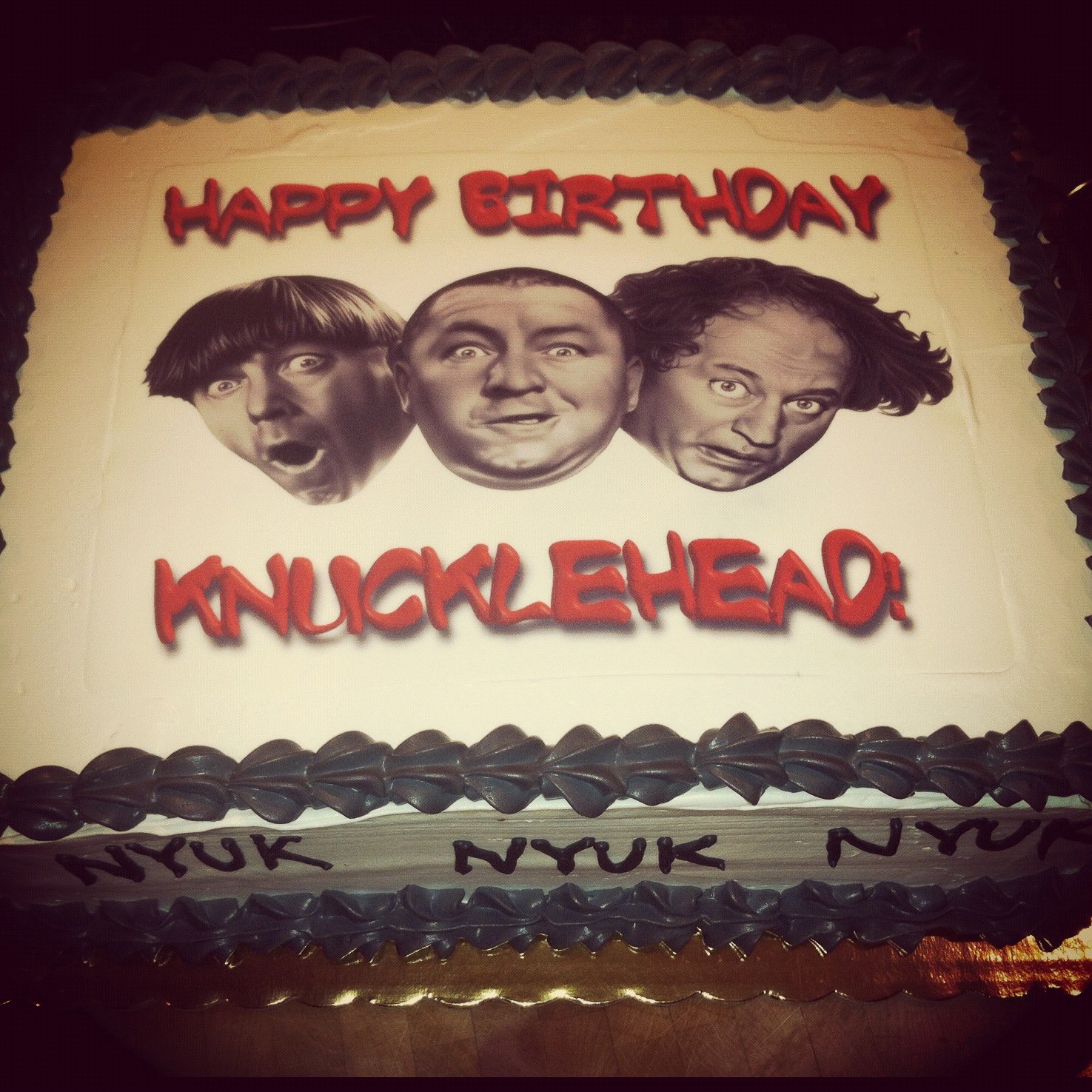 DodYhMpUYAAI9Id.jpg:large