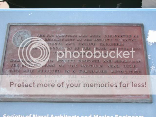 nautilisplaq2.jpg