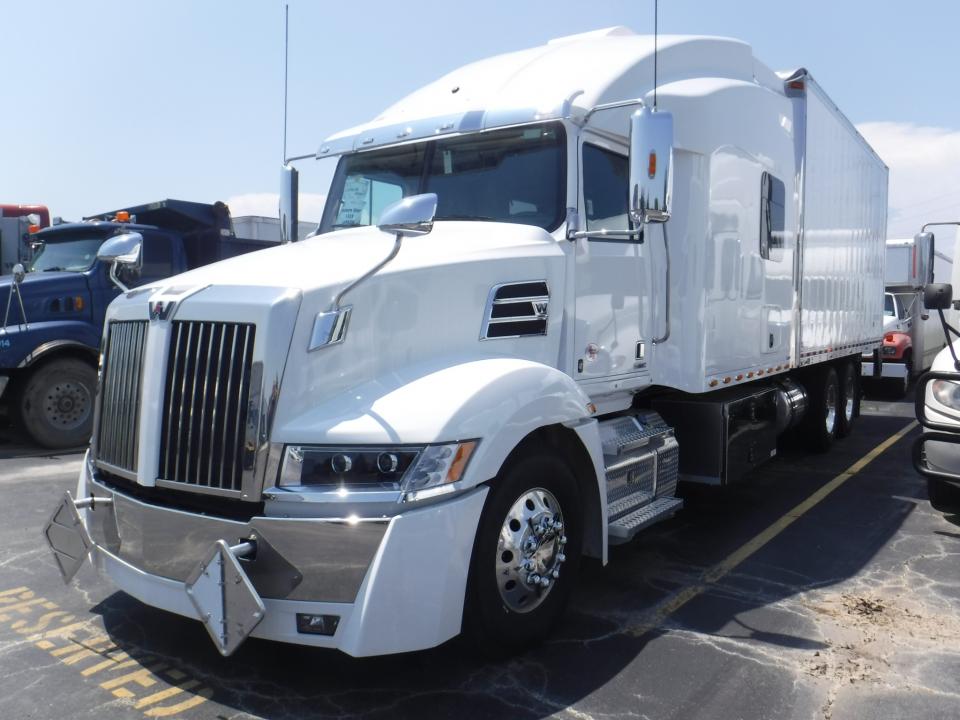 New 2022 Western Star 5700 XE FED EX REEFER UNITS !! For Sale in ...