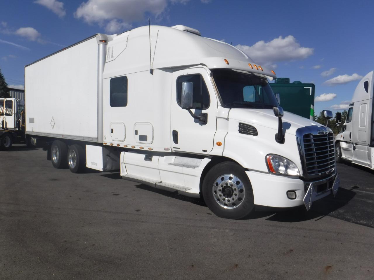 Used 2012 Freightliner CA 113 REEFER UNIT For Sale in Columbus, OH