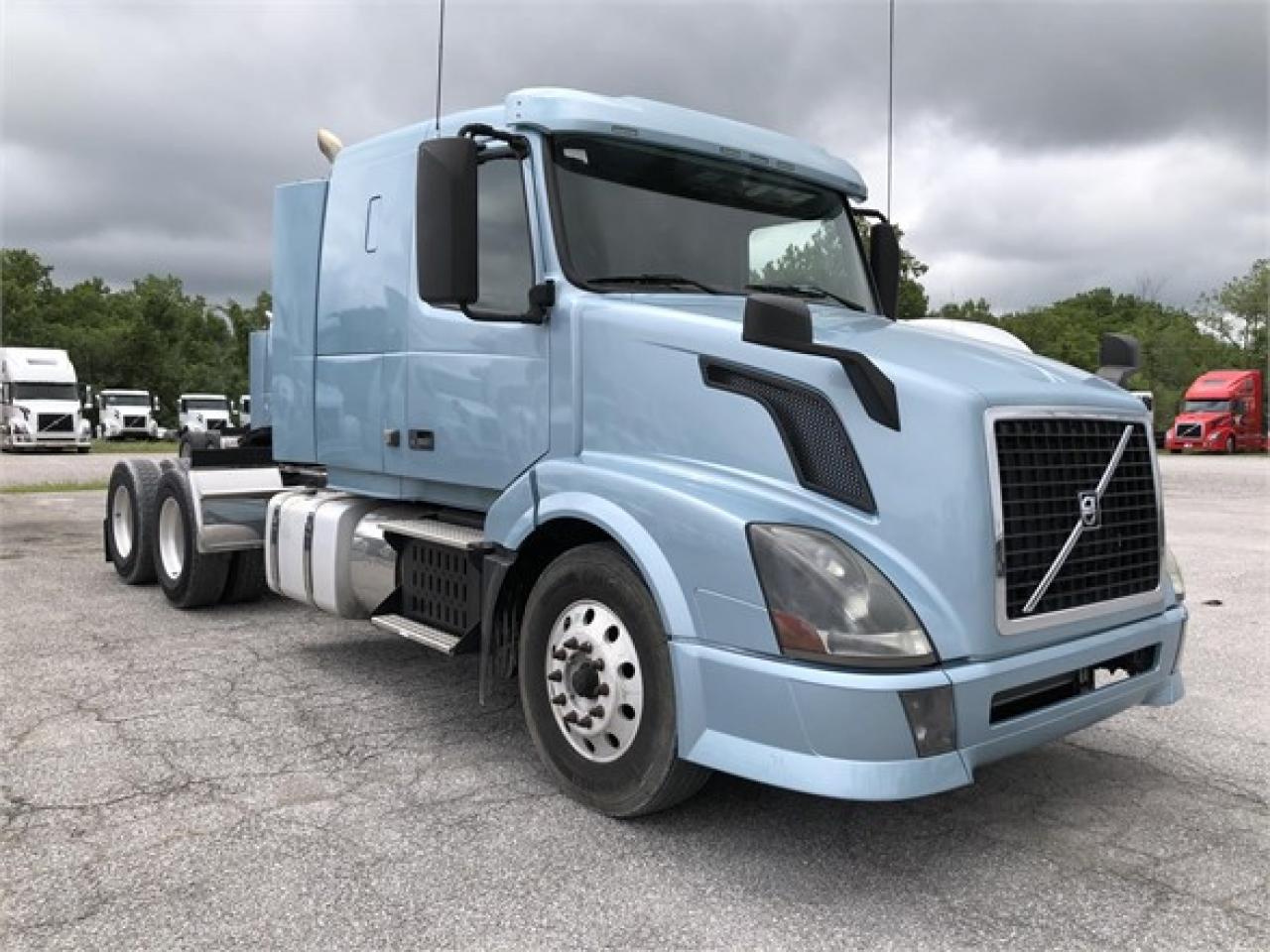 Used 2014 VOLVO VNL64T430 For Sale in Defiance, OH 43512