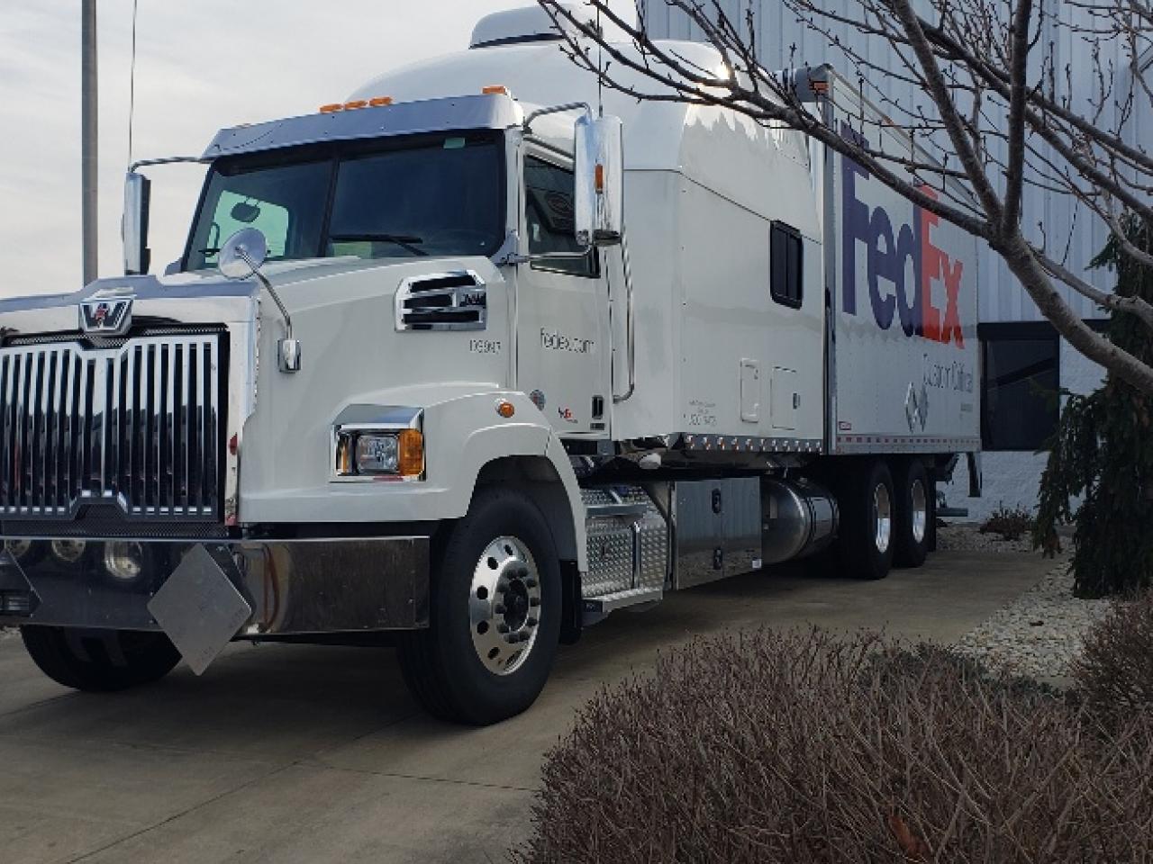 New 2020 Western Star 4700 SB 118 " CUSTOM SLEEPER FED EX REEFER UNIT