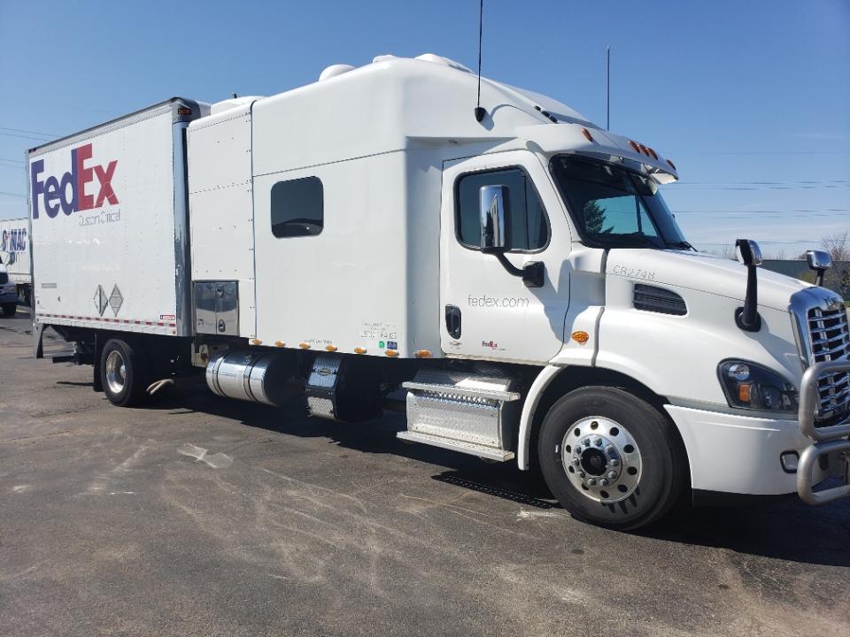Used 2016 Freightliner CA 113 FED EX REEFER UNIT !! For Sale in